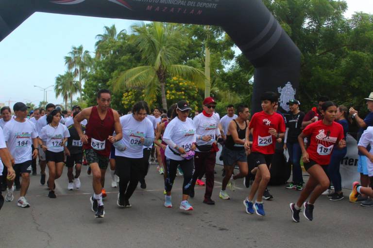 Realizan Carrera contra las Adicciones, en Mazatlán