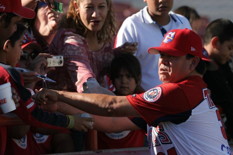 El mundo del deporte lamenta el deceso de Fernando Valenzuela