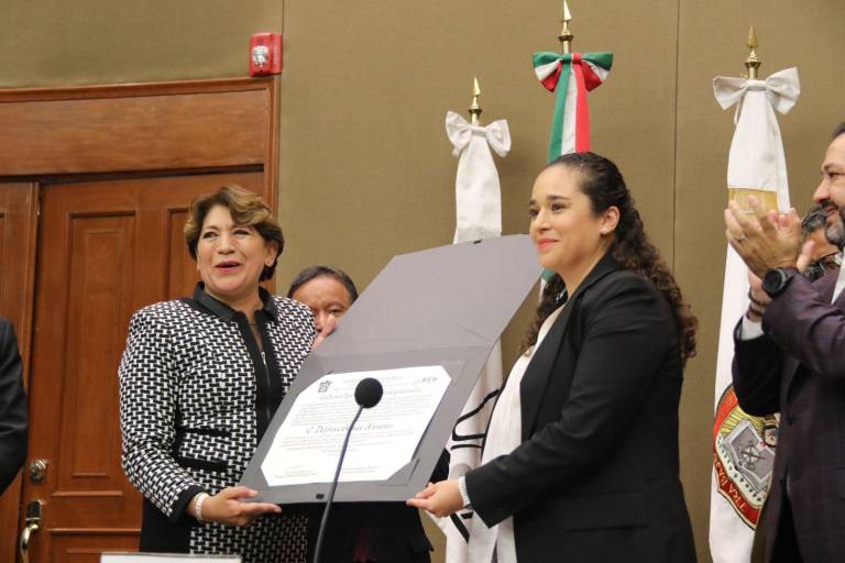 Delfina Gómez recibe constancia de mayoría como Gobernadora electa del Edomex