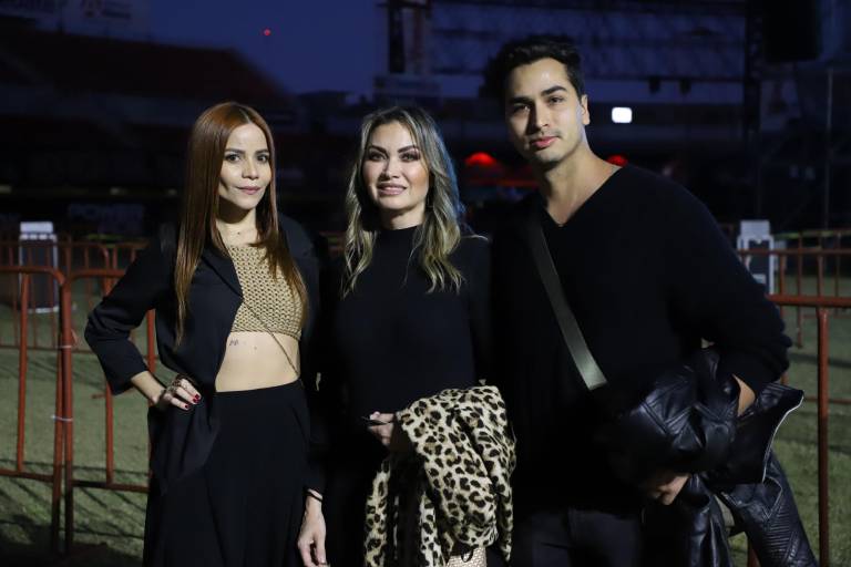 Alejandra I recibe sus atributos reales como Reina del Carnaval de Mazatlán 2023