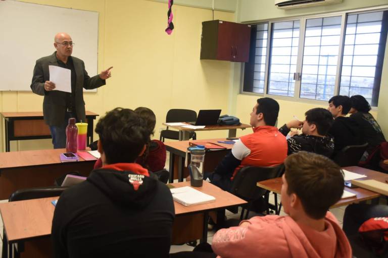 Brinda la FEFyDE la oportunidad de actualizarse a través del Diplomado en Actividad Física, Salud y Deporte