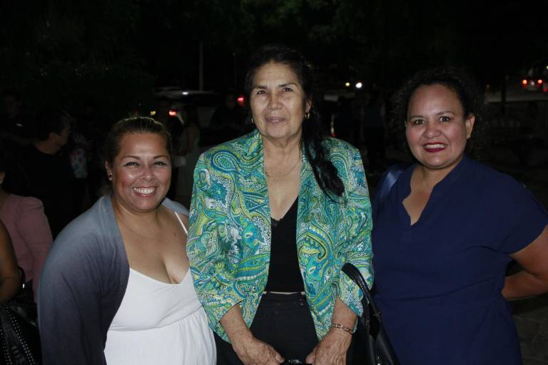 Daniel Ochoa brinda memorable concierto de piano