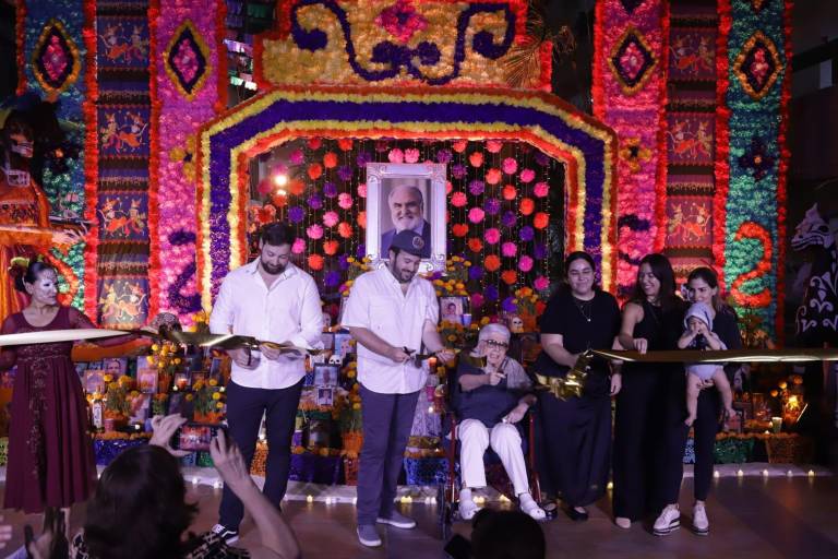 Inauguran en el hotel El Cid altar en honor a don Julio Berdegué