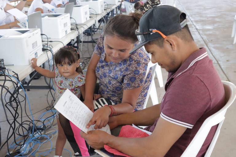 Gobierno de Rosario realiza más de 500 trámites de actas en Campaña de Registro Nacimiento gratis