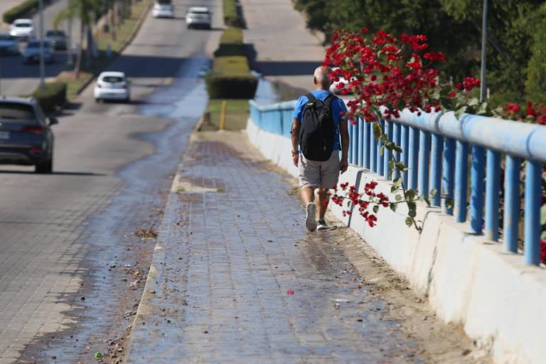 Pese al agua turbia, fugas de drenaje y falta de luminarias, ‘El Químico’ dice que Mazatlán tiene mejores servicios que otras ciudades