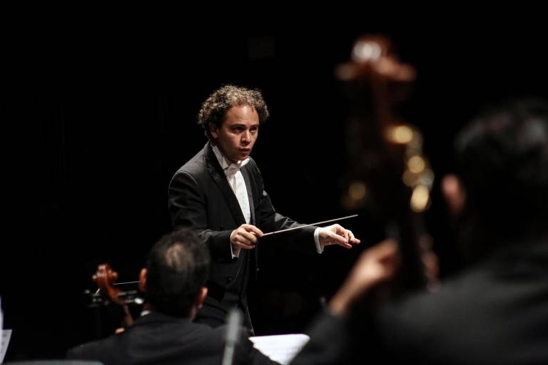 Miguel Salmon del Real, director de la OSSLA, representará la música de México en Brasil