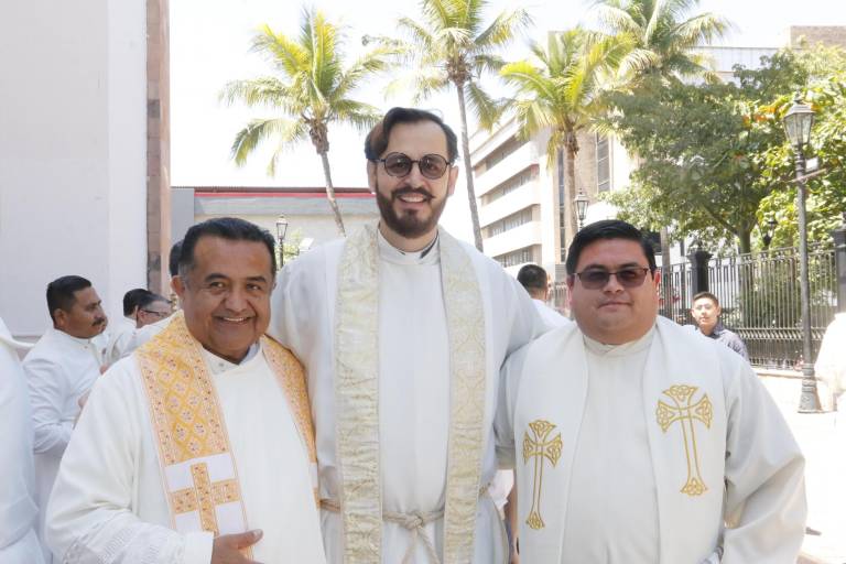 Celebran Sacerdotes de la Diócesis de Culiacán la Misa Crismal