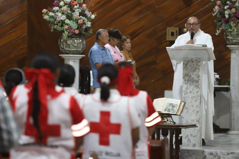 Celebran con misa Día del Socorrista, en Mazatlán