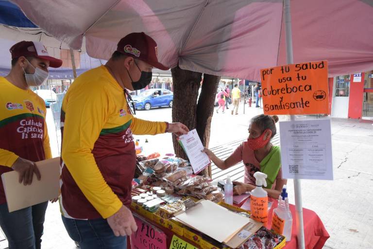 Comuna de Culiacán también certifica a puestos de vía pública del primer cuadro