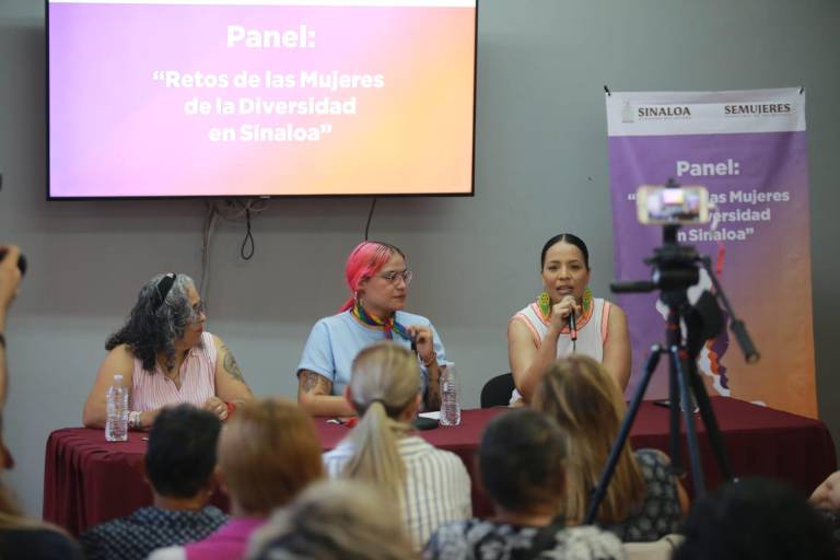 Abordan los ‘retos’ que ha sorteado por su orientación sexual