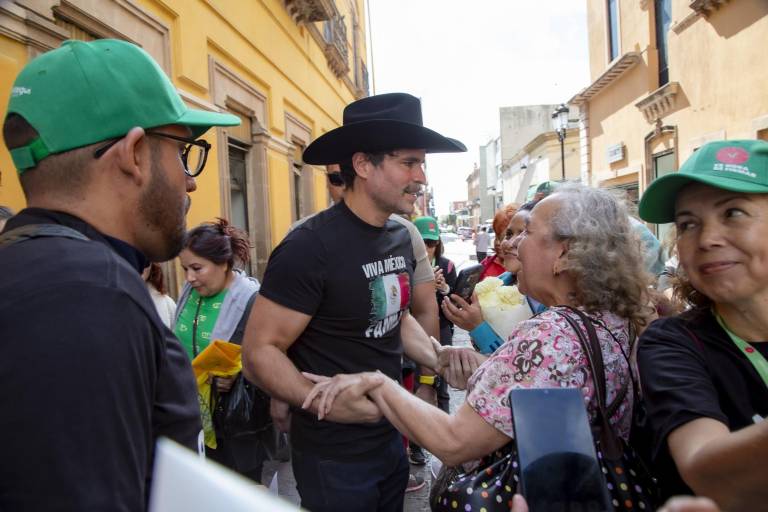 INE niega a Verástegui extender plazo de firmas para candidatura presidencial independiente