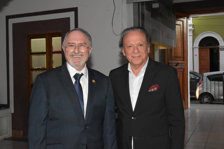 Comparte Martha Ceceña sus vivencias, historias y añoranzas