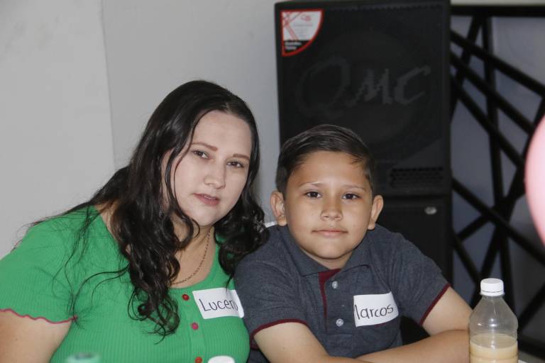 Con rifas, música y regalos Ganac celebra a los niños en su día