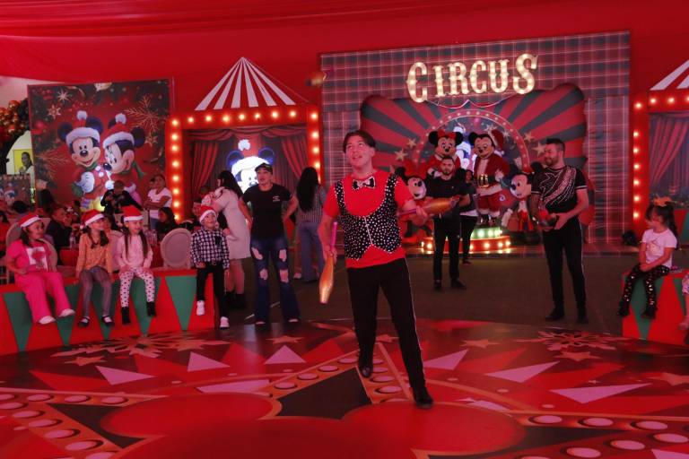 Celebra Ganac su tradicional posada con fiesta circense