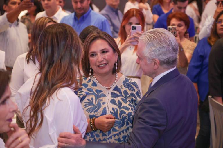 Una carrera política a contracorriente de los partidos: ella es Xóchitl Gálvez
