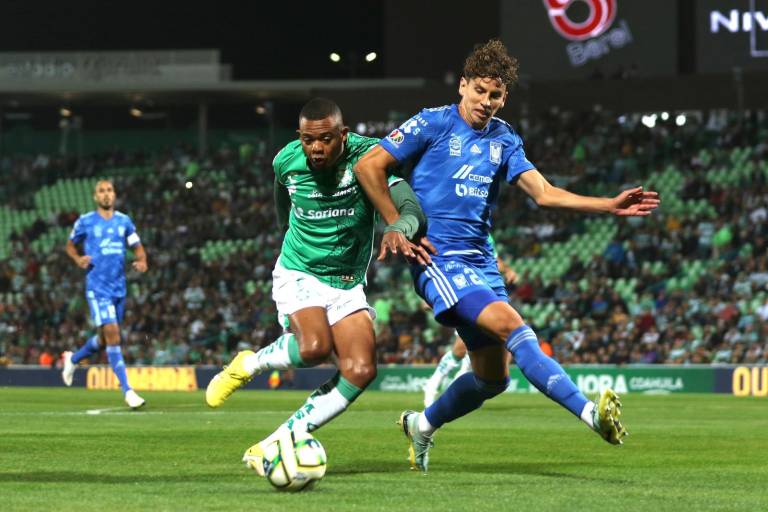 Feroz arranque de Tigres con goleada ante Santos