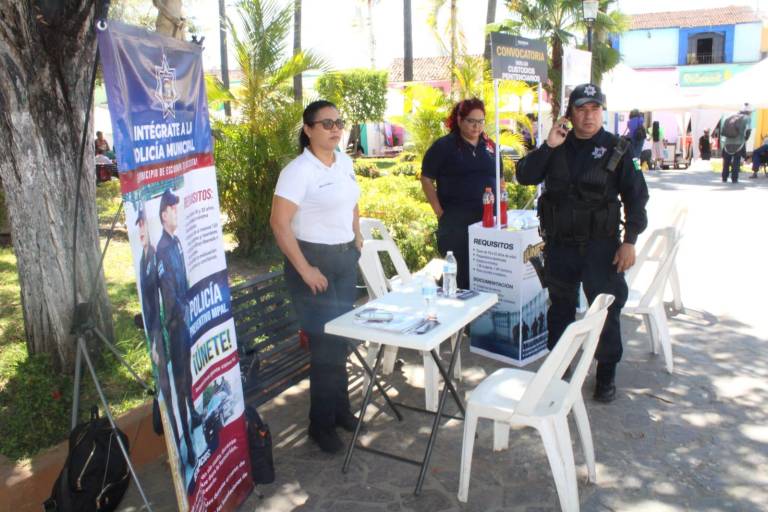 Realizan corporaciones policíacas feria del empleo en Concordia
