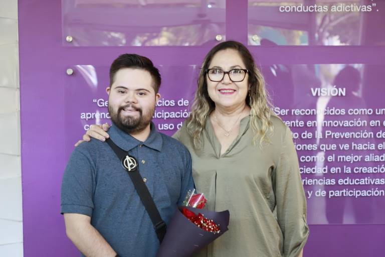 Reciben sinaloenses el Premio Coltzin al Mérito Ciudadano 2023