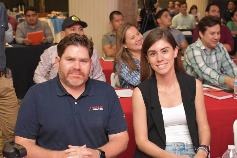 Aprenden a ser mejores empresarios y vendedores con Mauricio Benoist