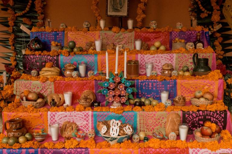 Ofrenda de Día de Muertos, conozca las fechas en que debe de montarla