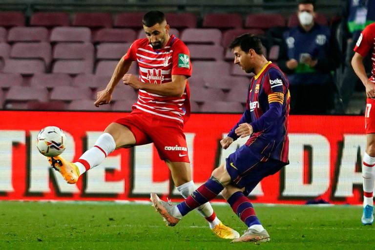 Barcelona cae ante el Granada y desperdicia la oportunidad de tomar el liderato