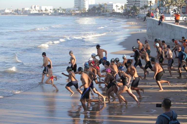 Se celebra con éxito Primera Travesía Puntuable de Natación