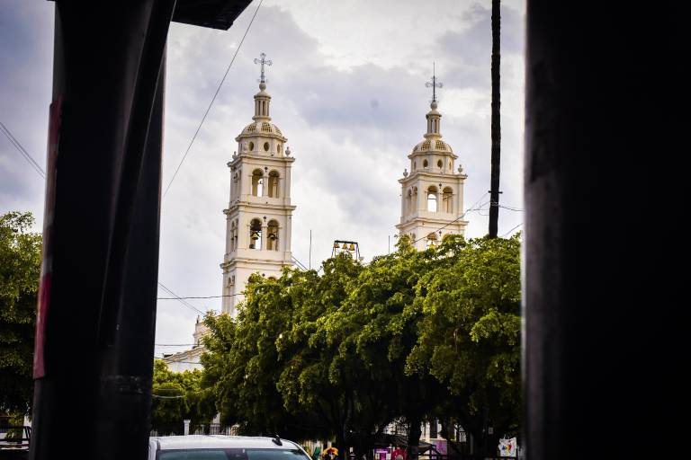 Alcalde de Navolato niega cierre de negocios por crisis de inseguridad; comerciantes refutan