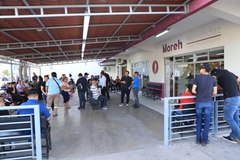 Ana Citlaly estudiaba y trabajaba con mucho sacrificio, dice su mamá exigiendo justicia