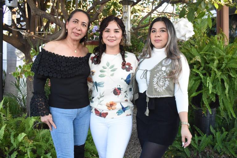 Celebran maestros, alumnos y personal su tradicional posada