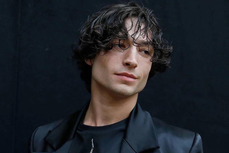 Arrestan en Hawái al actor Ezra Miller por acoso y alterar el orden