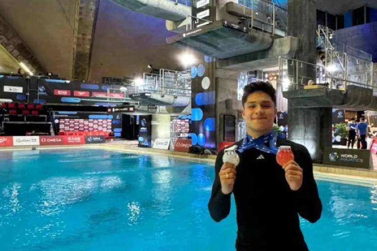 Osmar Olvera, el joven clavadista que brilla representado a México