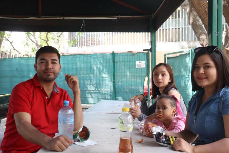 Disfrutan de un paseo salvaje en el Zoo de Culiacán
