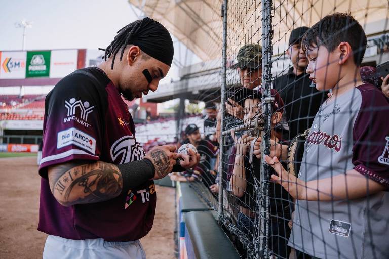 Tomateros de Culiacán visita a Algodoneros en Guasave, en busca de regresar a la victoria