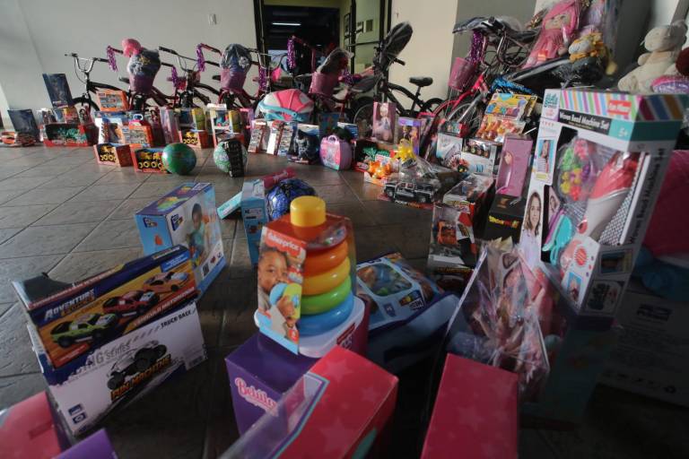 Los Reyes Magos siguen recolectando juguetes para cumplir los sueños de los niños de Mazatlán