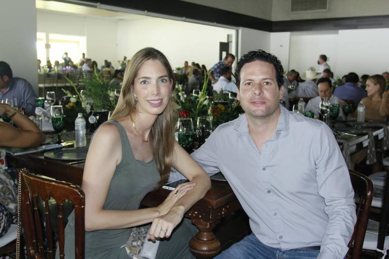 Celebran el Día del Agricultor en familia