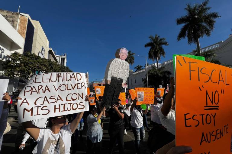 Marchan en Culiacán por hartazgo ante la violencia y falta de resultados del gobierno