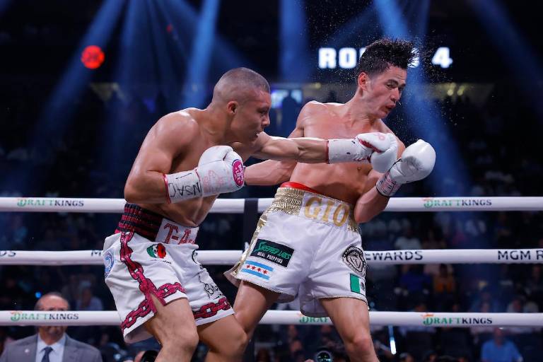 ‘Pitbull’ Cruz vence por decisión dividida a Cabrera