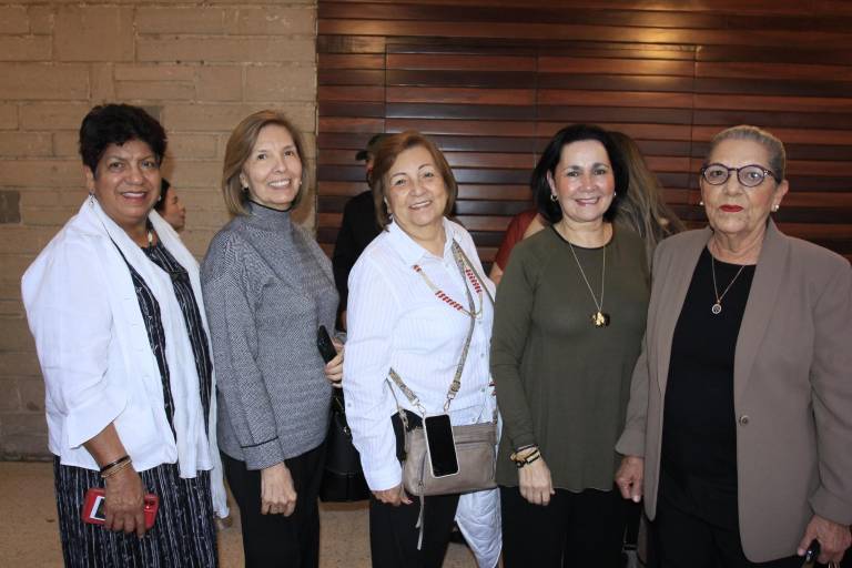 Música, tientos, zapateado y olé, por Chepina Guerra