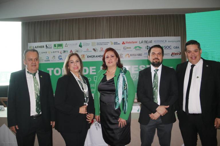 Presenta AMPI Sección Culiacán al nuevo consejo directivo 2024