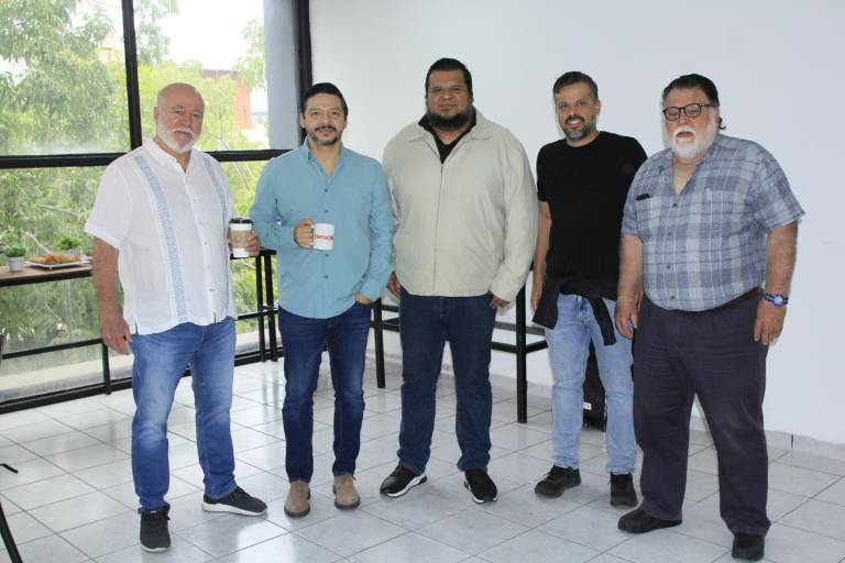Celebran colaboradores de Noroeste un 2023 pleno de festejos