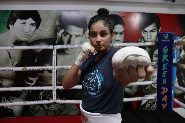 Sinaloense Melissa Esquivel, lista para destronar a Érika Cruz de su cetro mundial Pluma