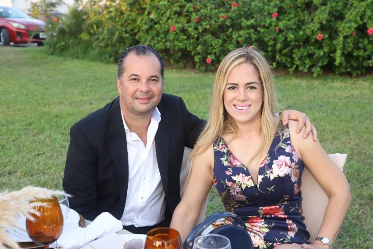 Rebeca y Juan Carlos celebran su boda civil