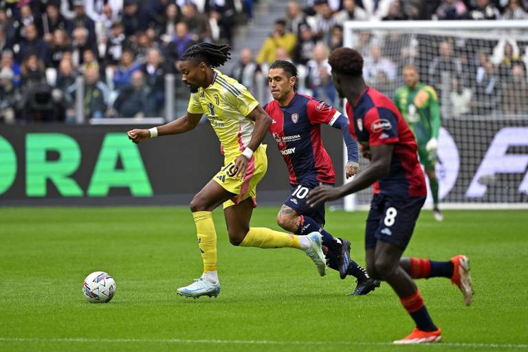 La Juventus cede el empate ante el Cagliari y se aleja del Napoli