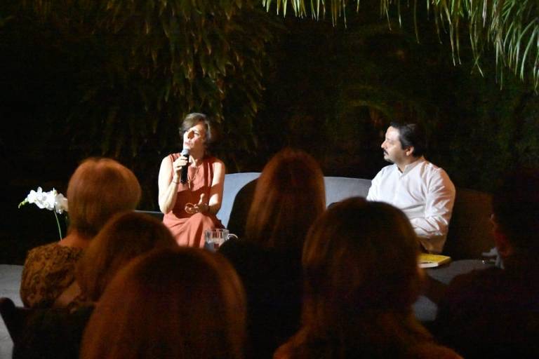 La democracia está muriendo, afirma la politóloga Denise Dresser