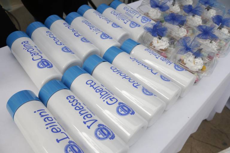 Se despiden de la primaria del Colegio Niños Héroes