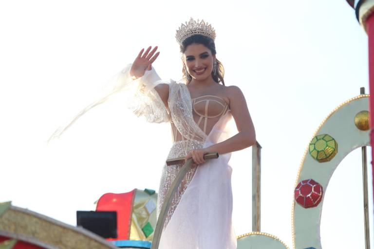 Despiden a Lanao en el segundo desfile de Carnaval