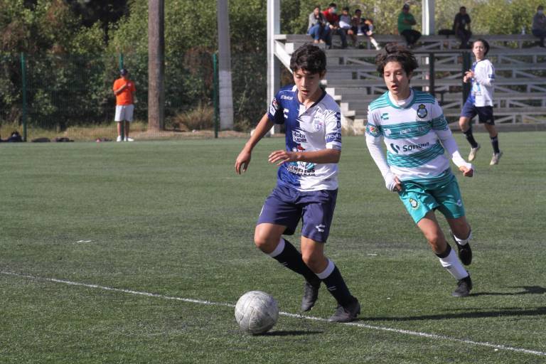 Pachuca CBTIS no suelta la cima en la Juvenil B Municipal