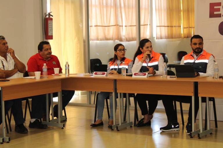 Tiene Teacapán aguas certificadas para extracción de ostión