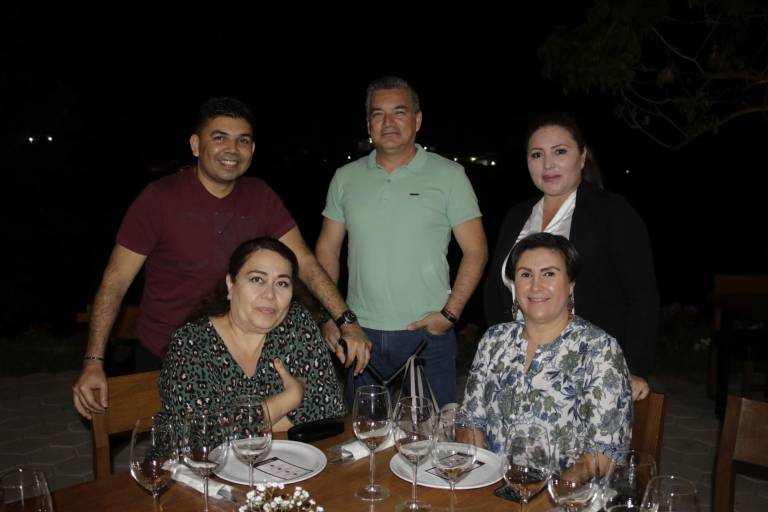 Viven en El Caprichito una velada de sabor
