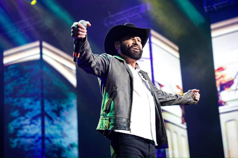 Llega Pancho Barraza con ‘Emociones’ su nuevo disco